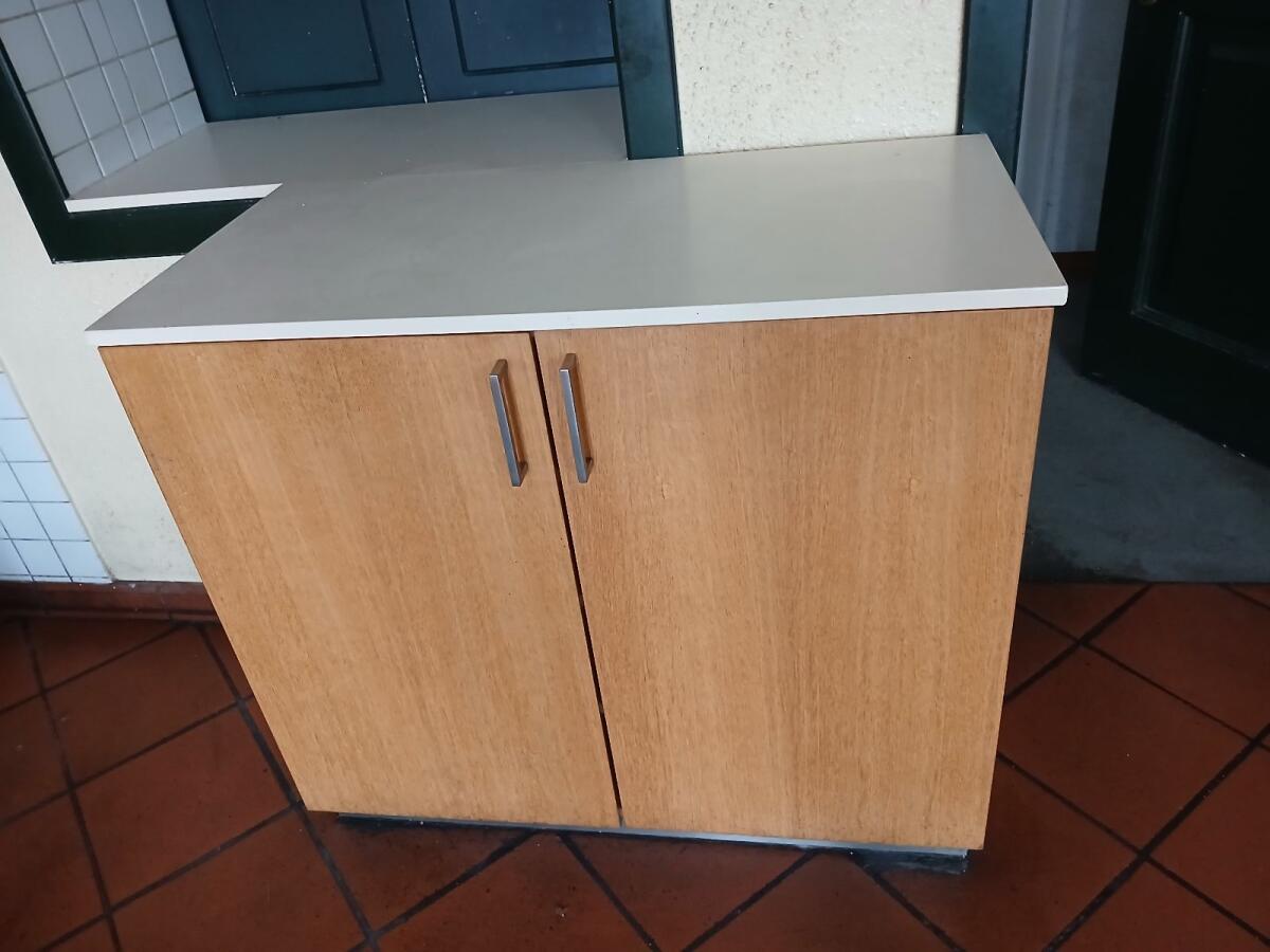 Sessel, Tische, Bänke, Gastronomieeinrichtung 2