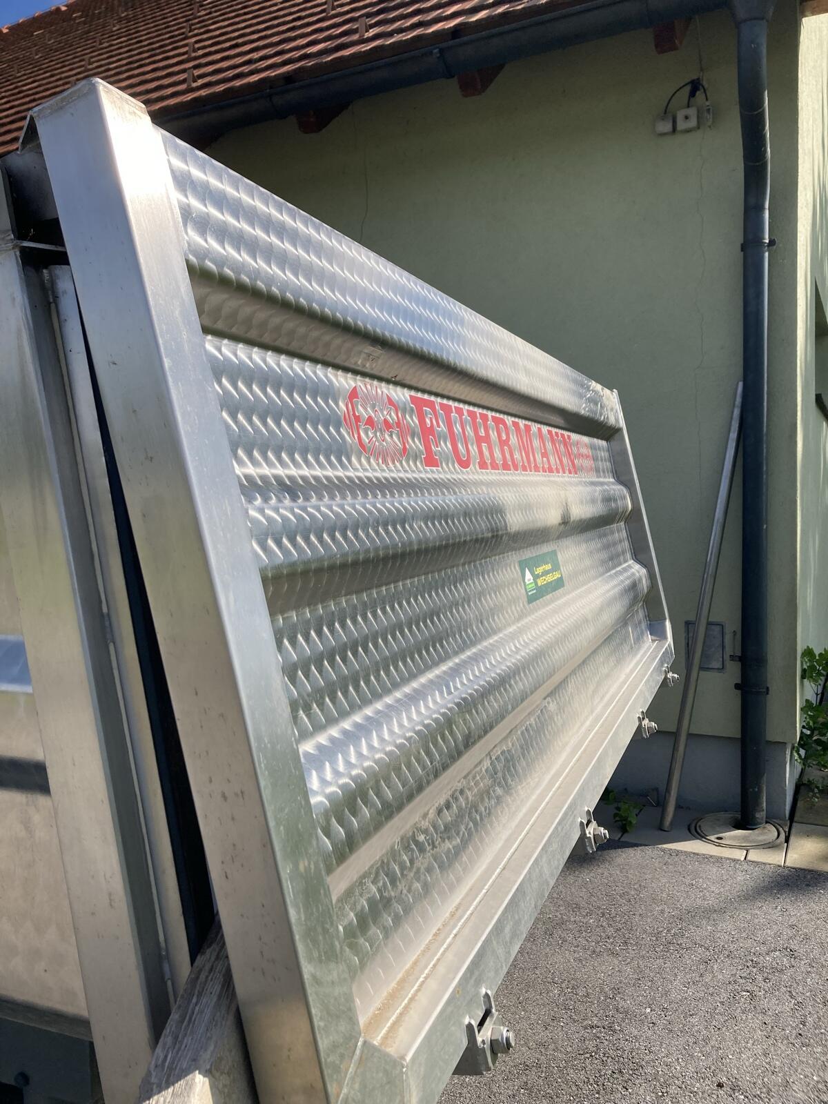 Muldenkipper in Edelstahlausführung 3