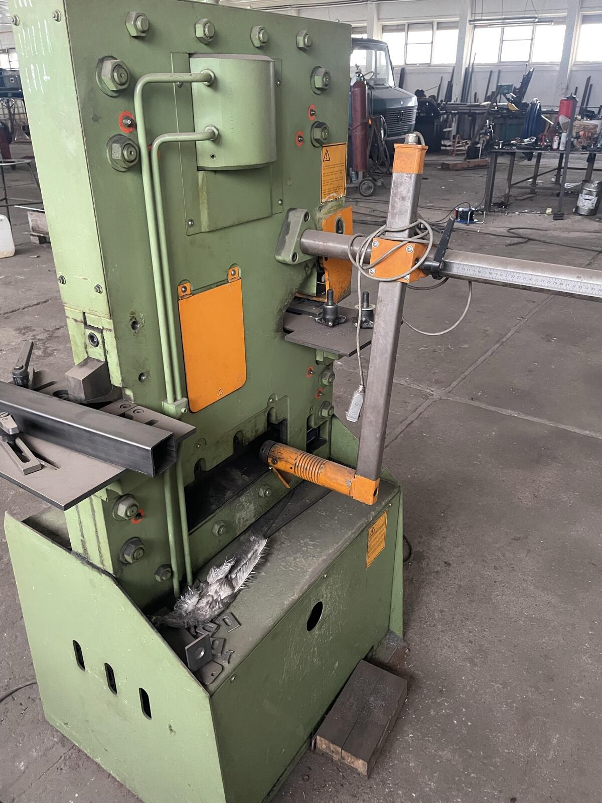 Peddicat 500 Stanze Schere 3