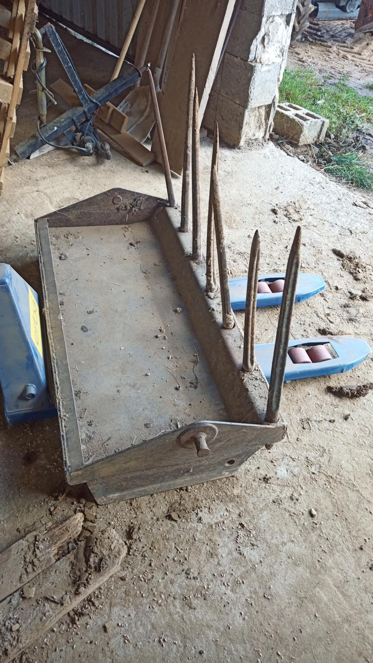 Mistgabel mit Hauer PK2 Aufnahme 1