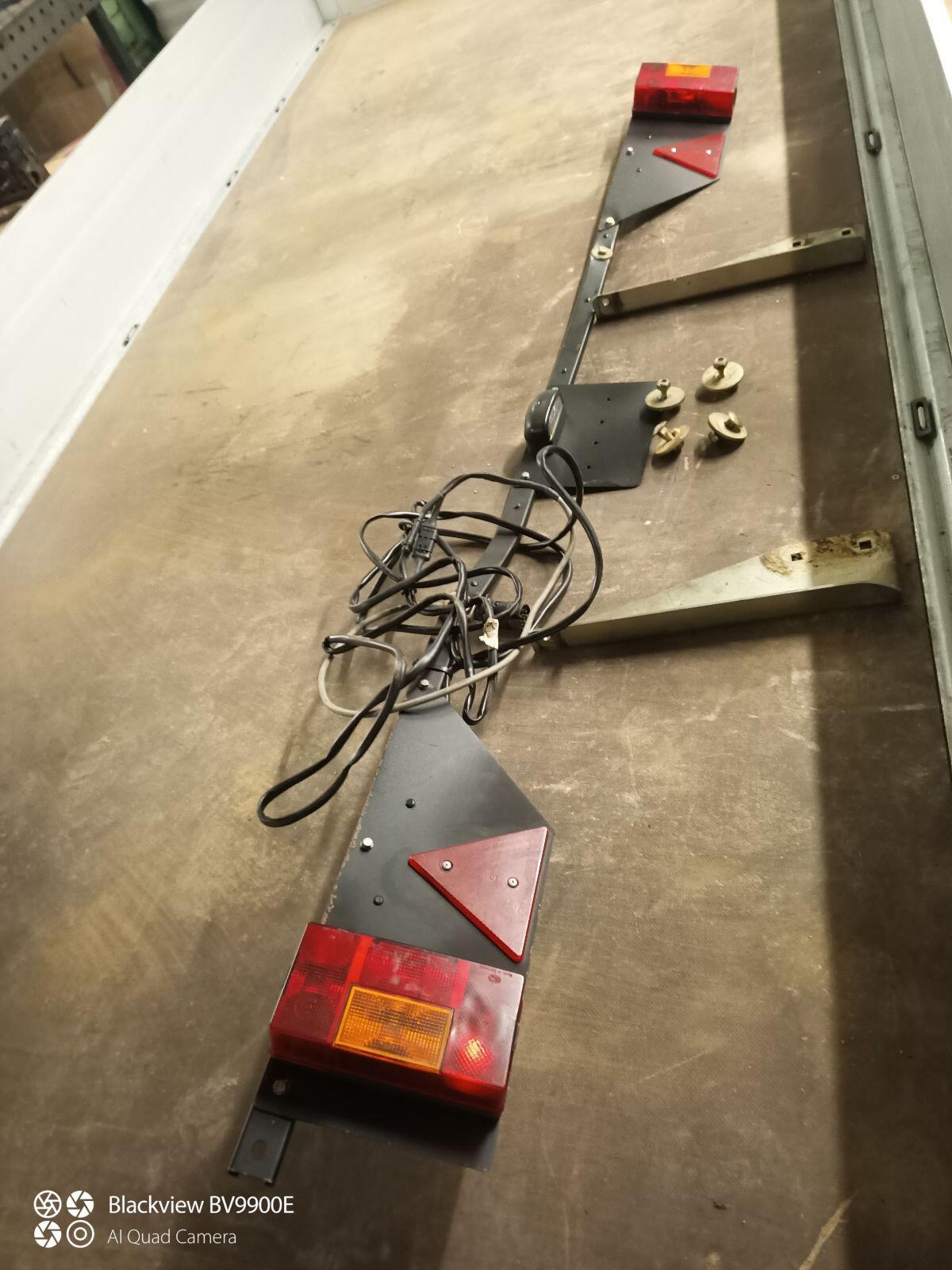 Claas Hecklicht Schmetterling Disco 8550 Rückleuchten 1