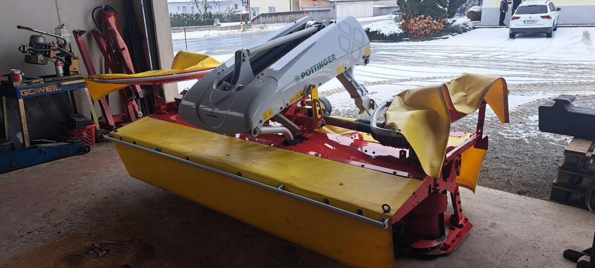 Pöttinger Frontmähwerk Novacat 301 Alpha Motion Master 1