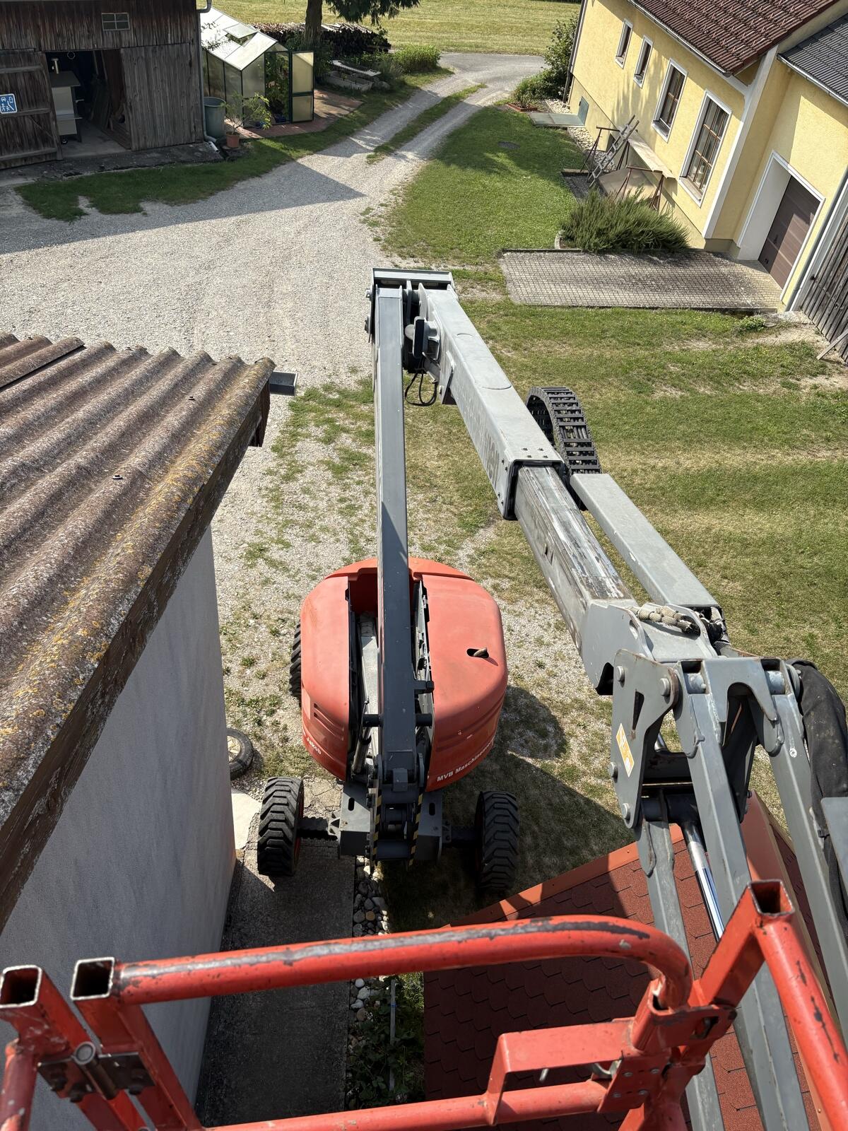 Gelenkarbeitsbühne Skyjack SJ46AJ 3