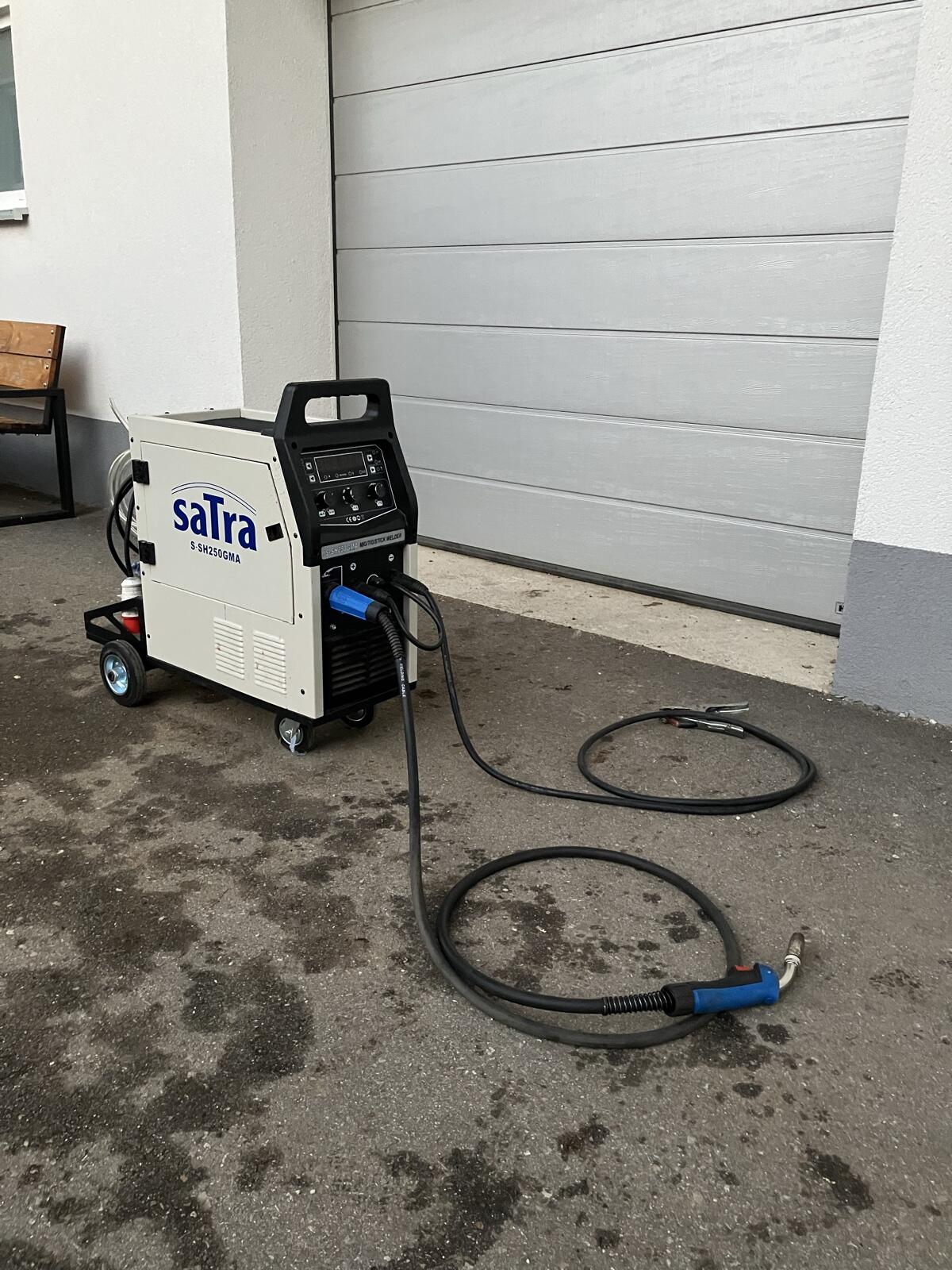 SATRA Schweißgerät Schutzgas 250A - 400V 1