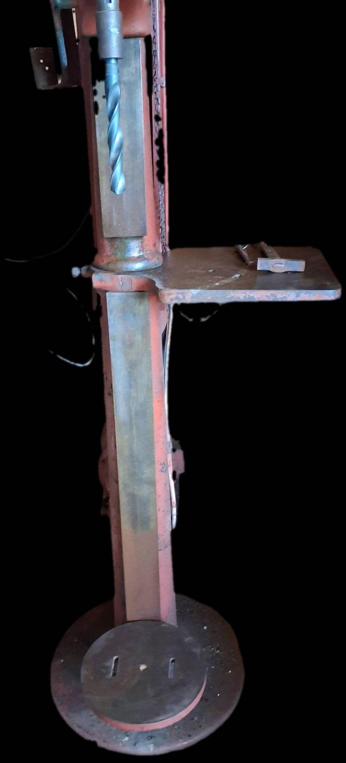 Große Ständerbohrmaschine 3