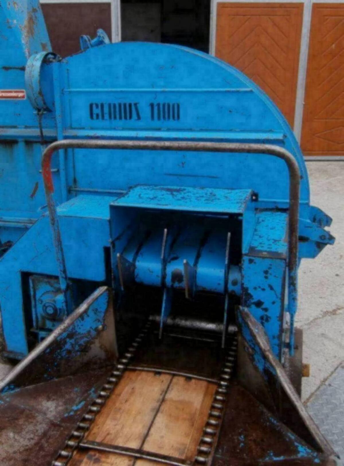 Standhäcksler Häcksler Genius 1100 2