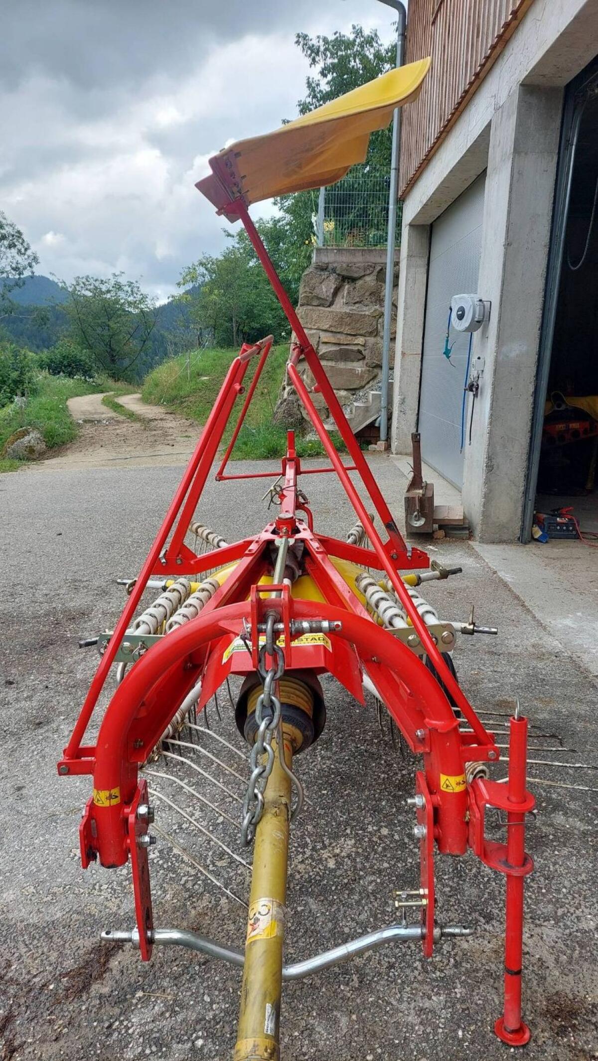 Pöttinger Alpin Top 300 3