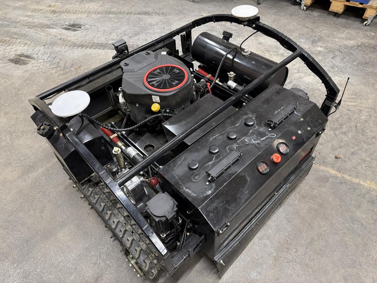 Steilhangmäher mit 1 m Schnittbreite & GPS-Autonomie 3