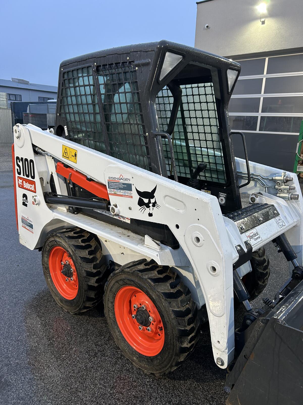 BOBCAT S100 Kompaktlader 3