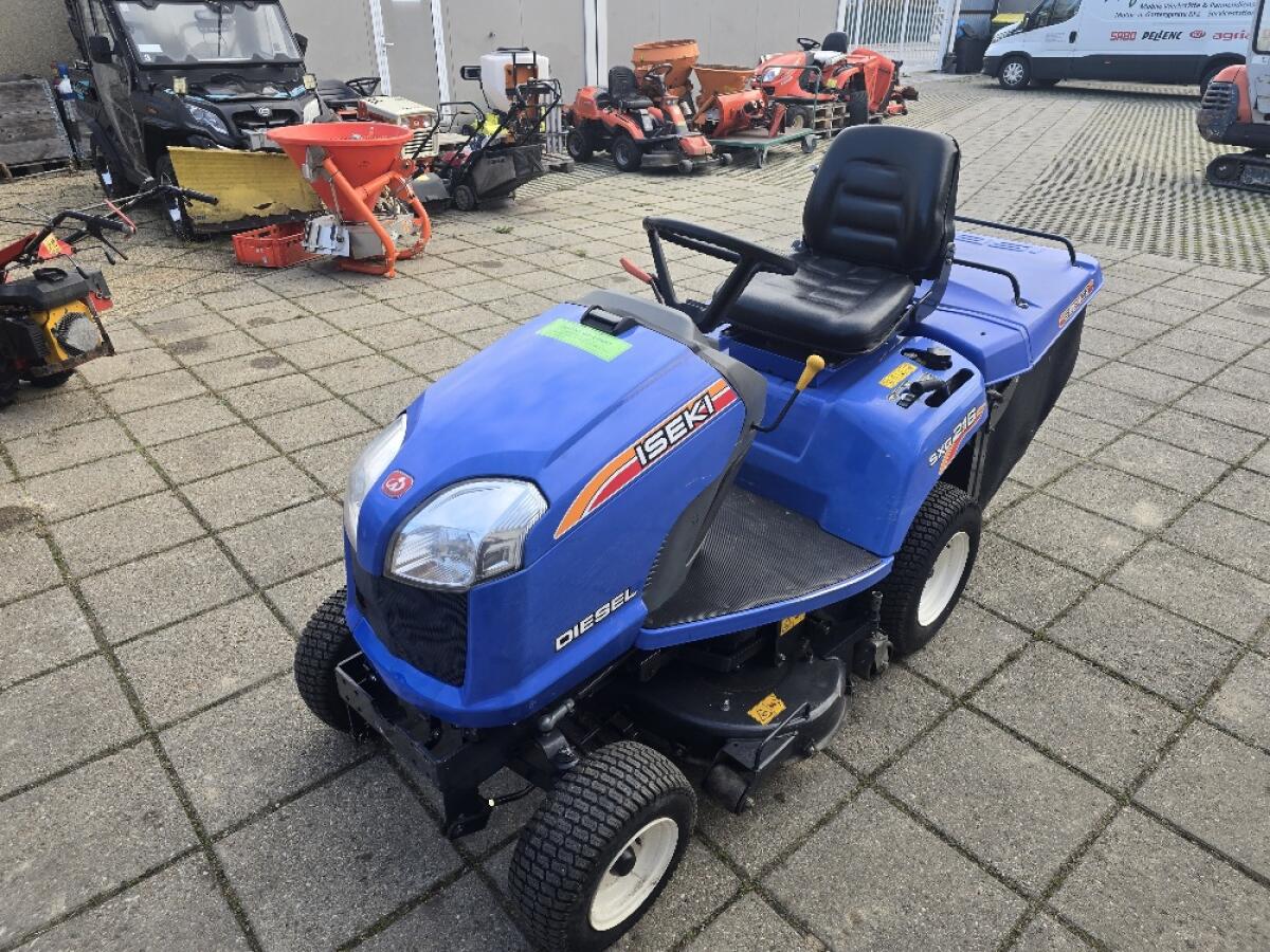 ISEKI Rasentraktor SXG 216, el. Korbentleerung 1