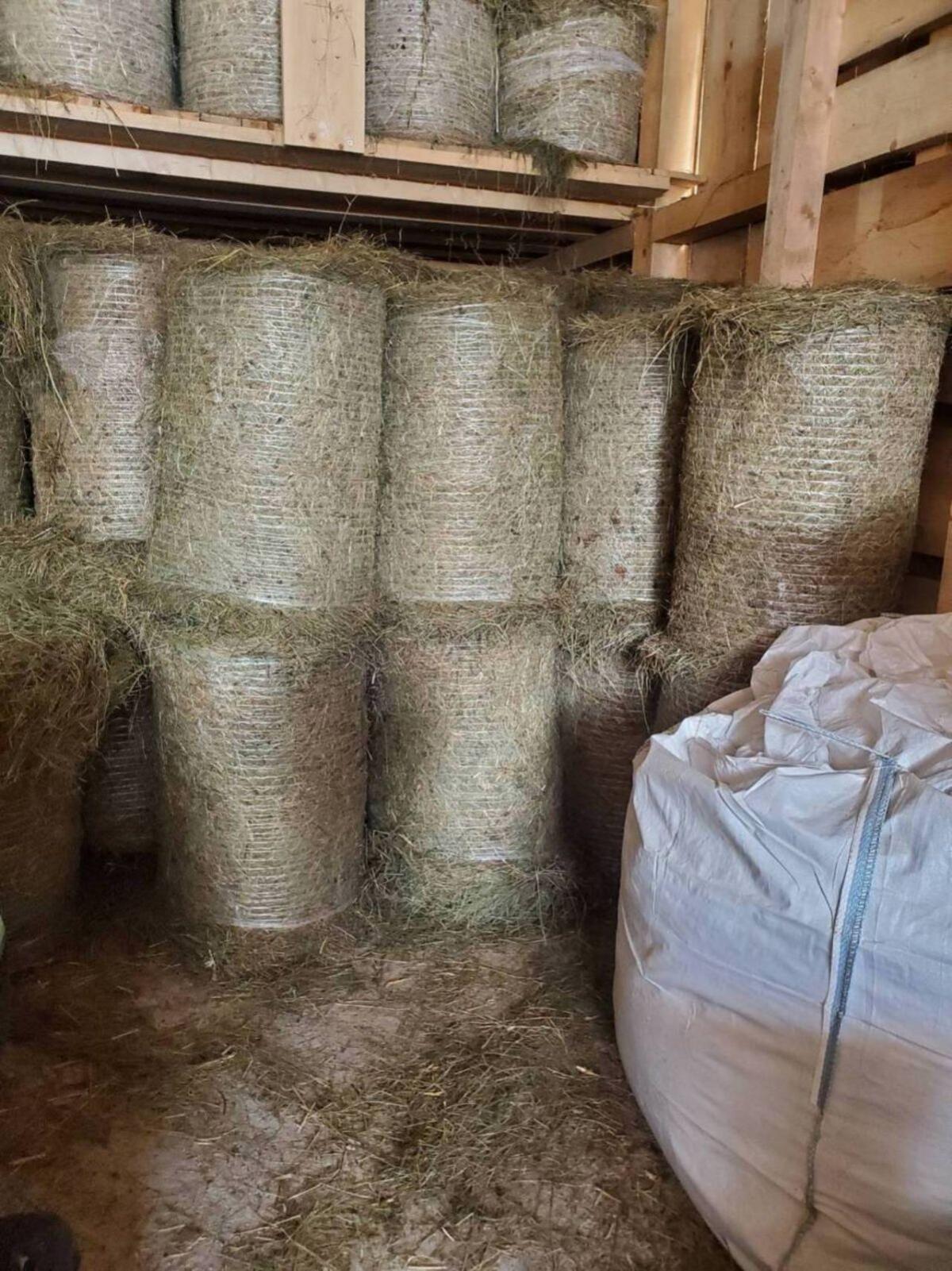 Kleine Heu-Rundballen 1