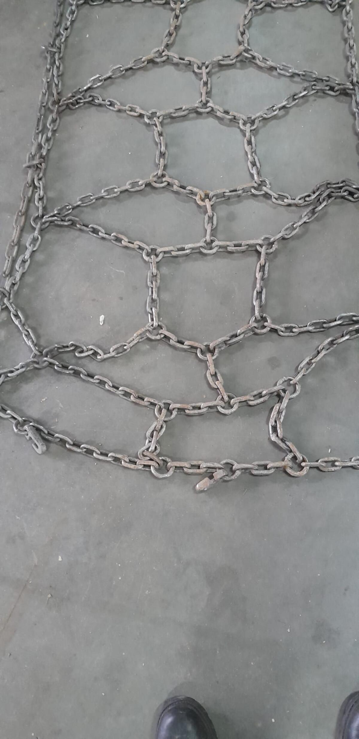 Schneeketten zu verkaufen, passend für 540/65-30 Reifen 2