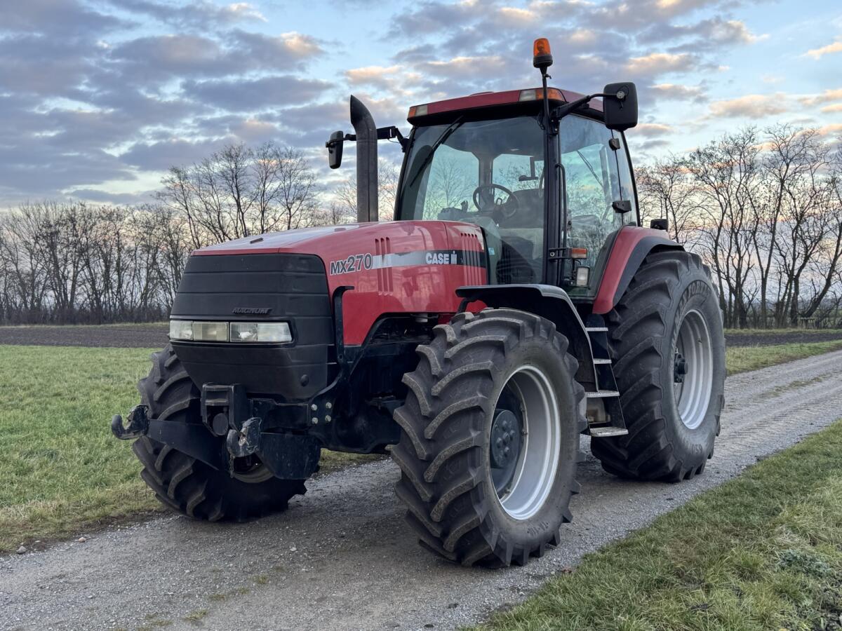 Case IH Magnum MX 270 1