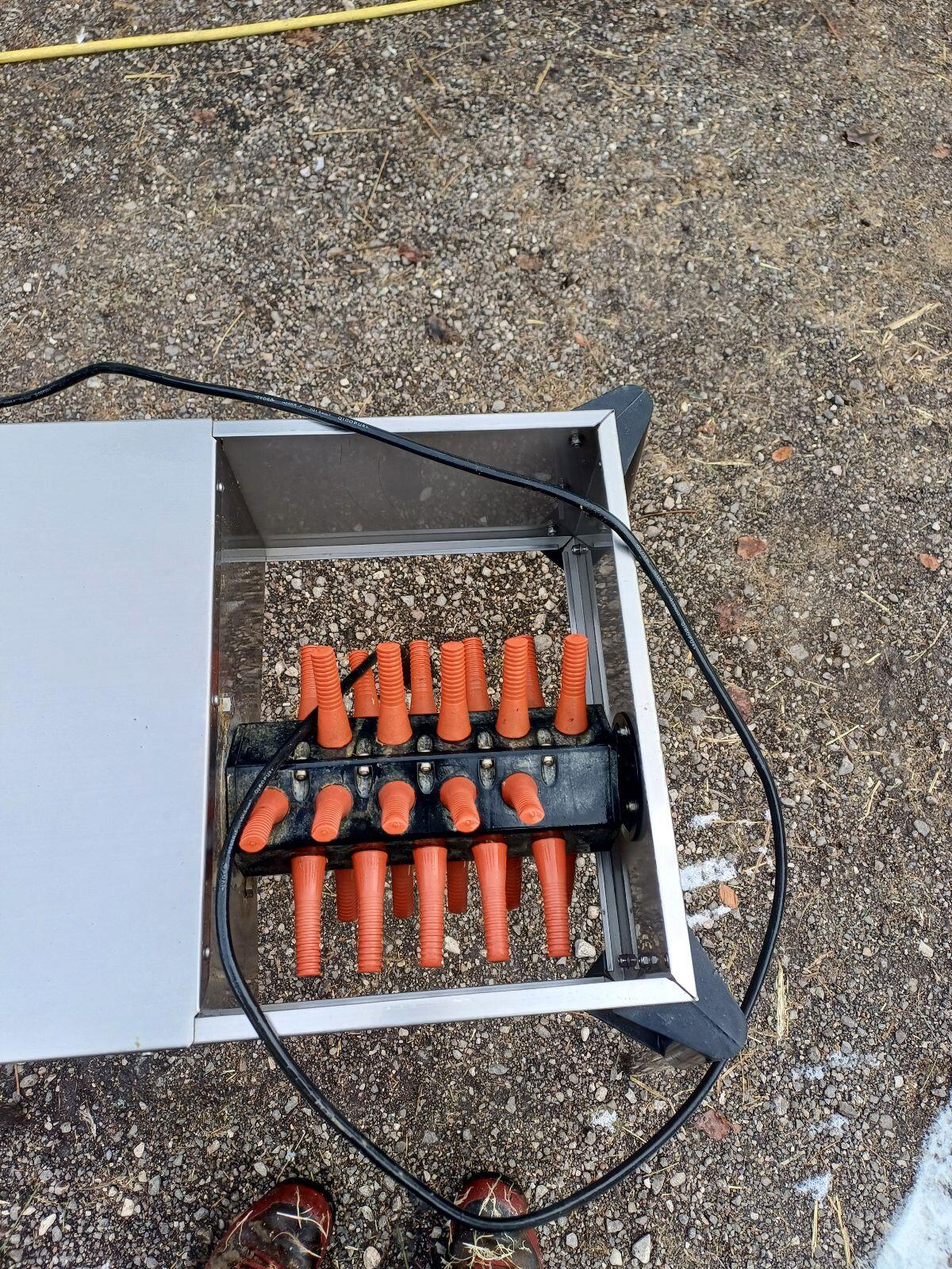 Geflügelrupfmaschine 2