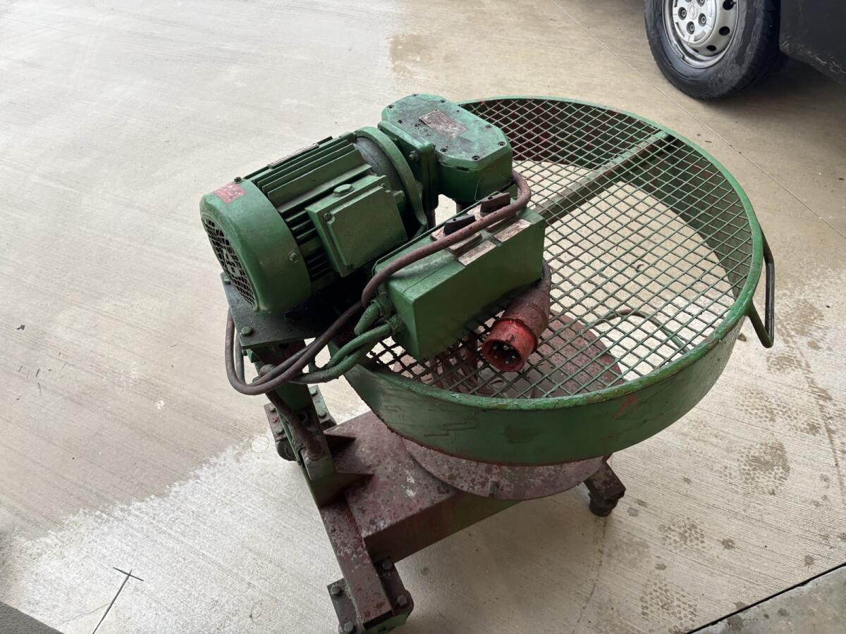 Zwangsmischer Rührwerk 1