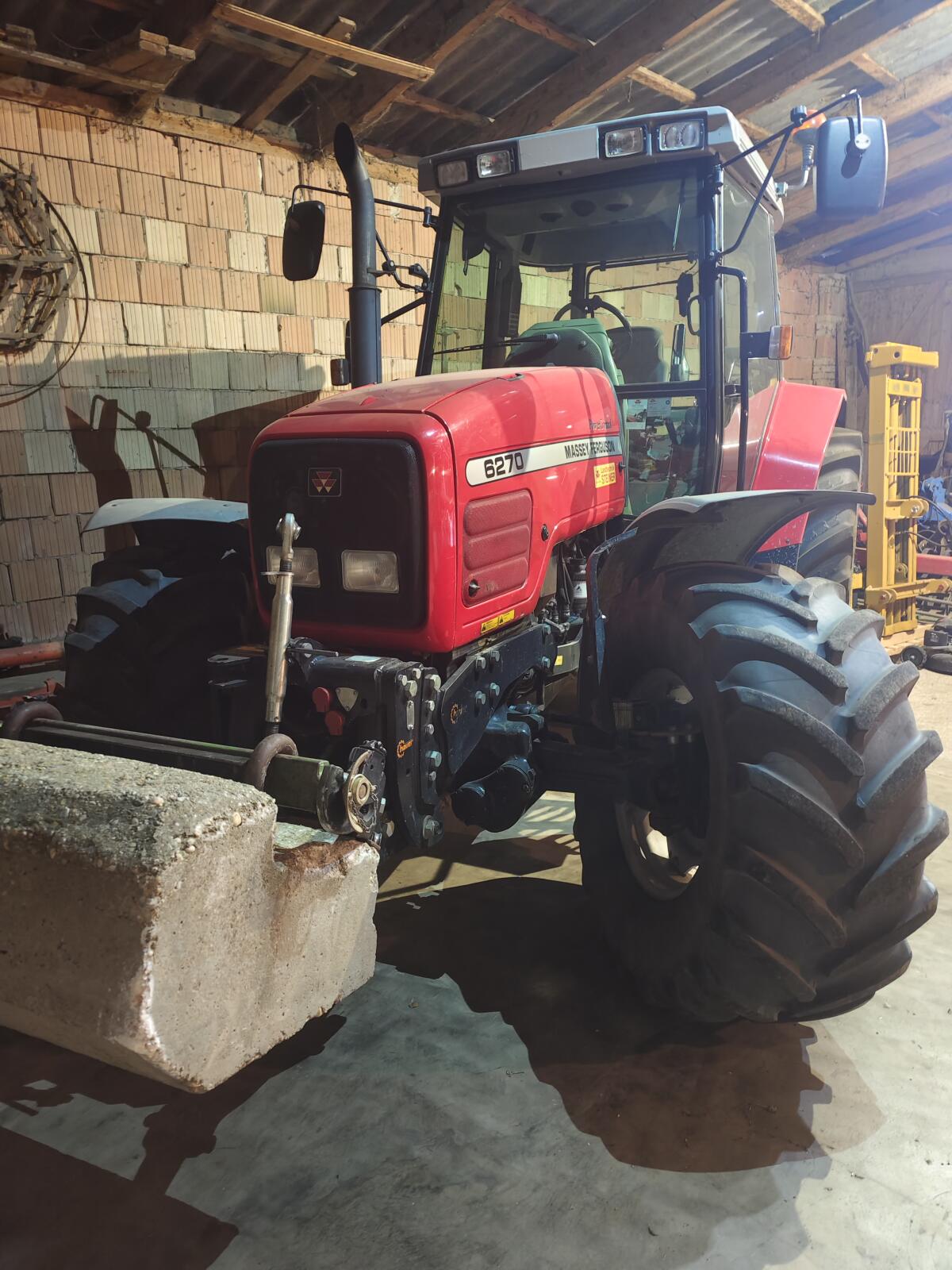 Massey Ferguson 6270 2