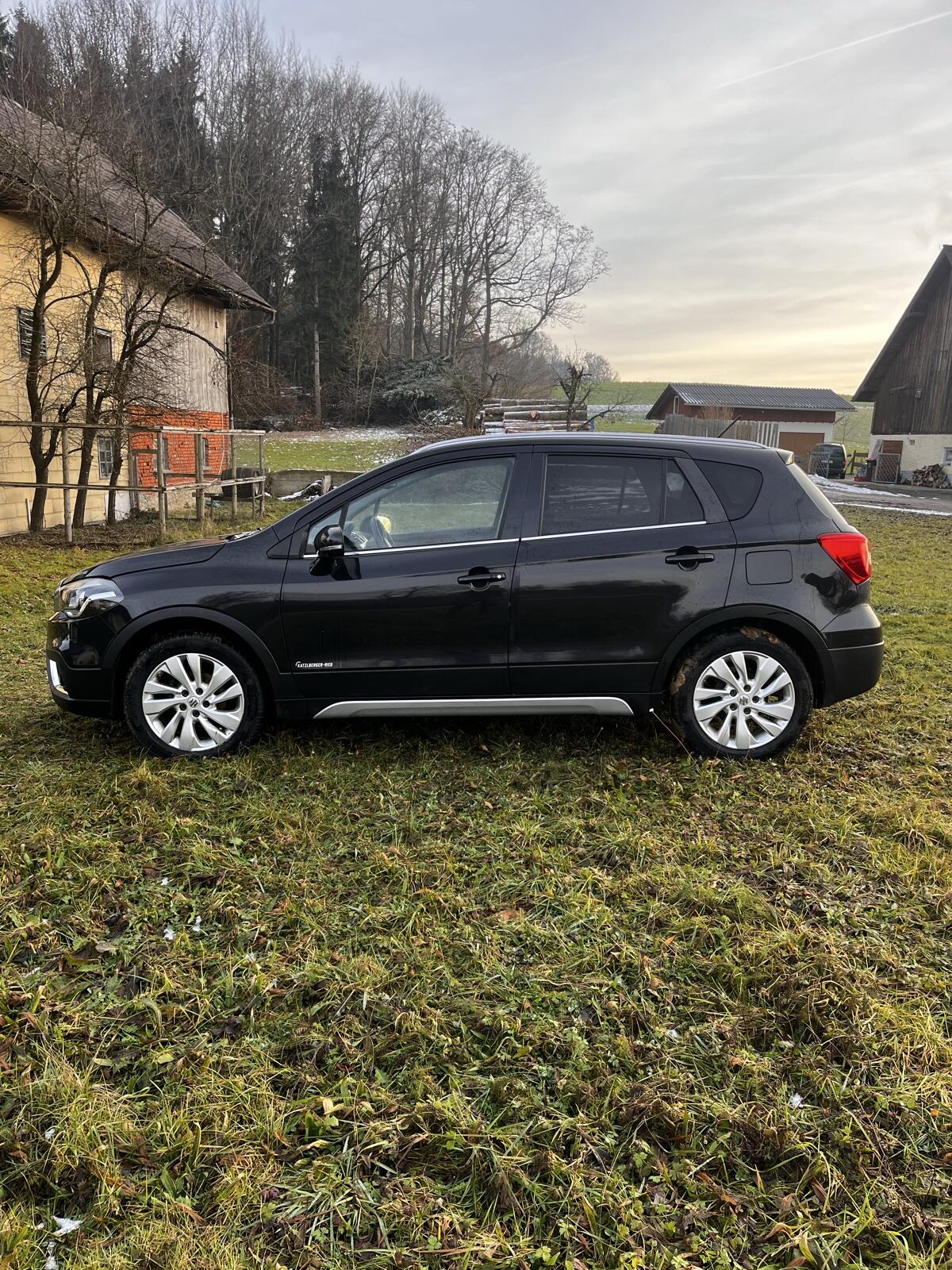 Suzuki SX4 S-Cross 3