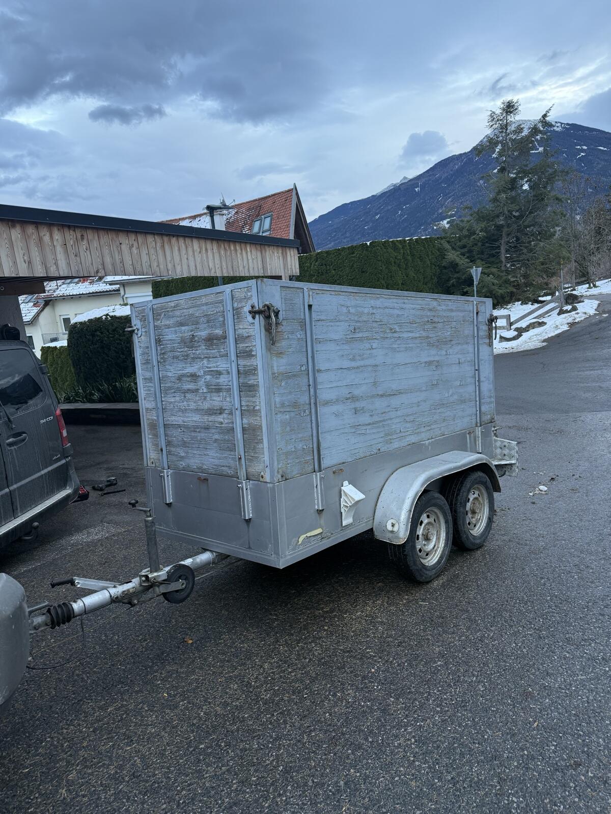 Gögl KFZ Anhänger 1