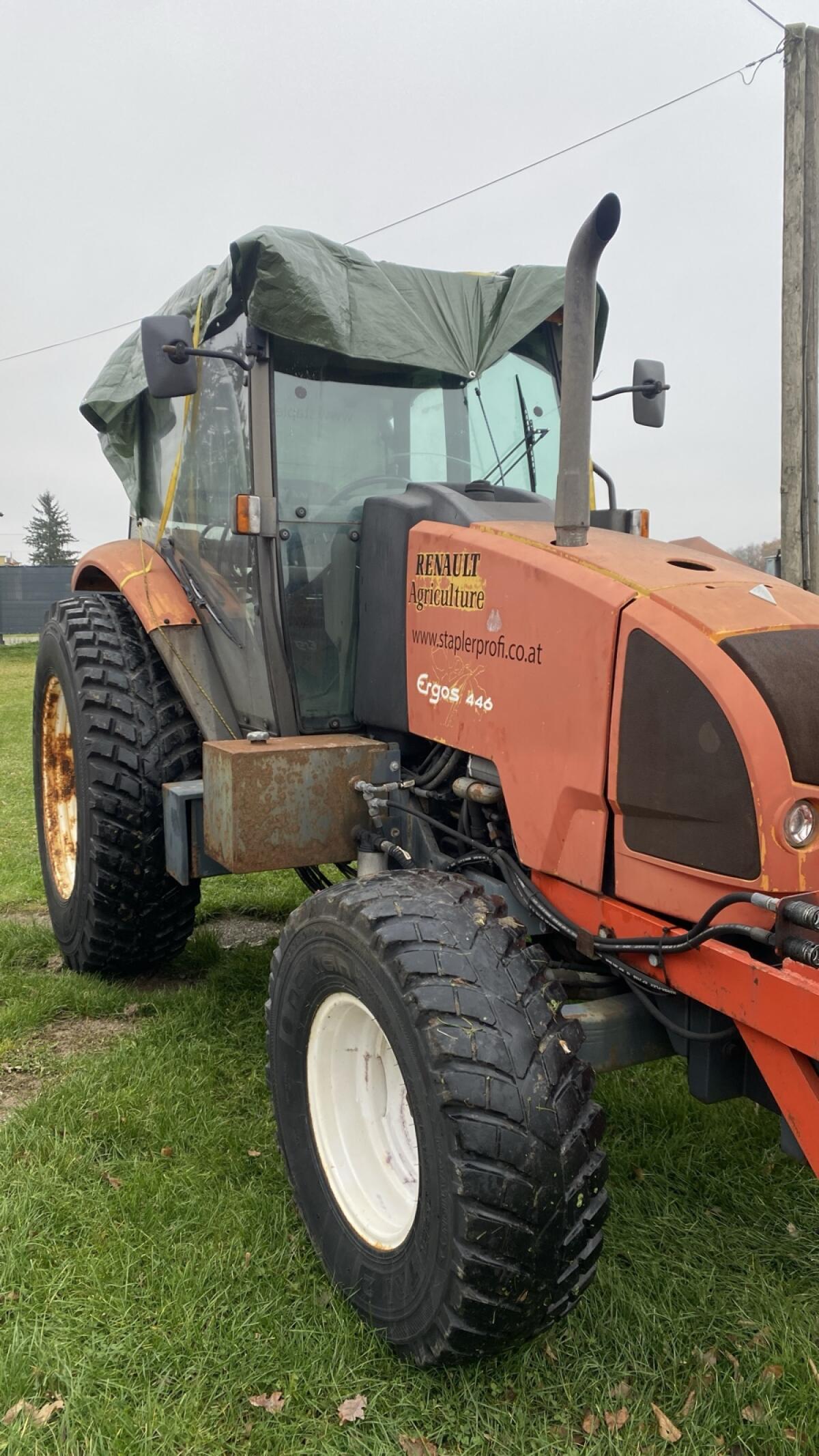 Renault Ergos 446 2