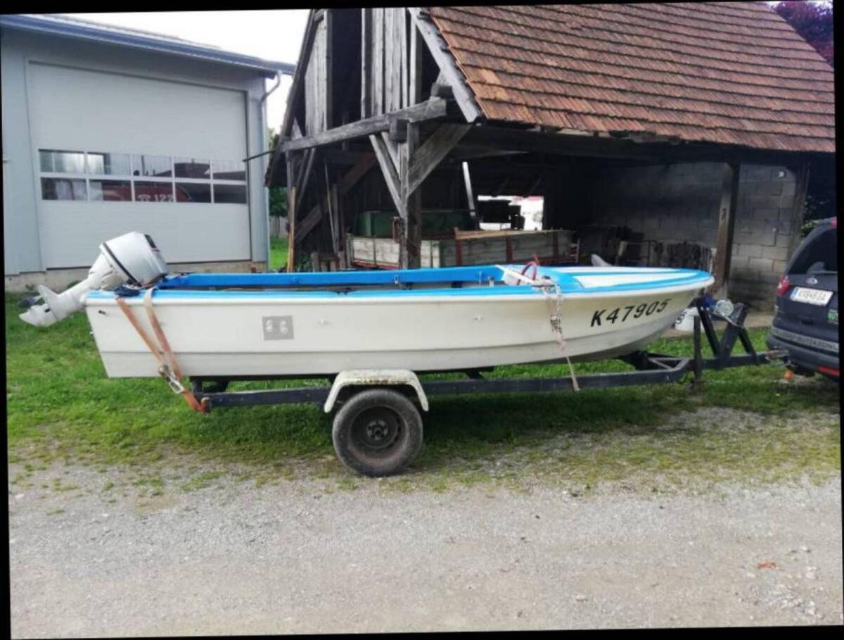 GFK-Boot 5 x 2 m mit 7,4 kW / 10 PS Honda 4-Takt Außenbordmotor 2