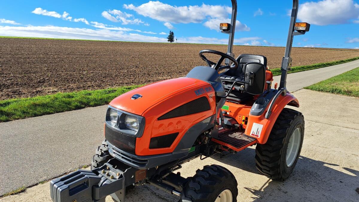 Kleintraktor Kioti CK 20 HST neuwertig 2