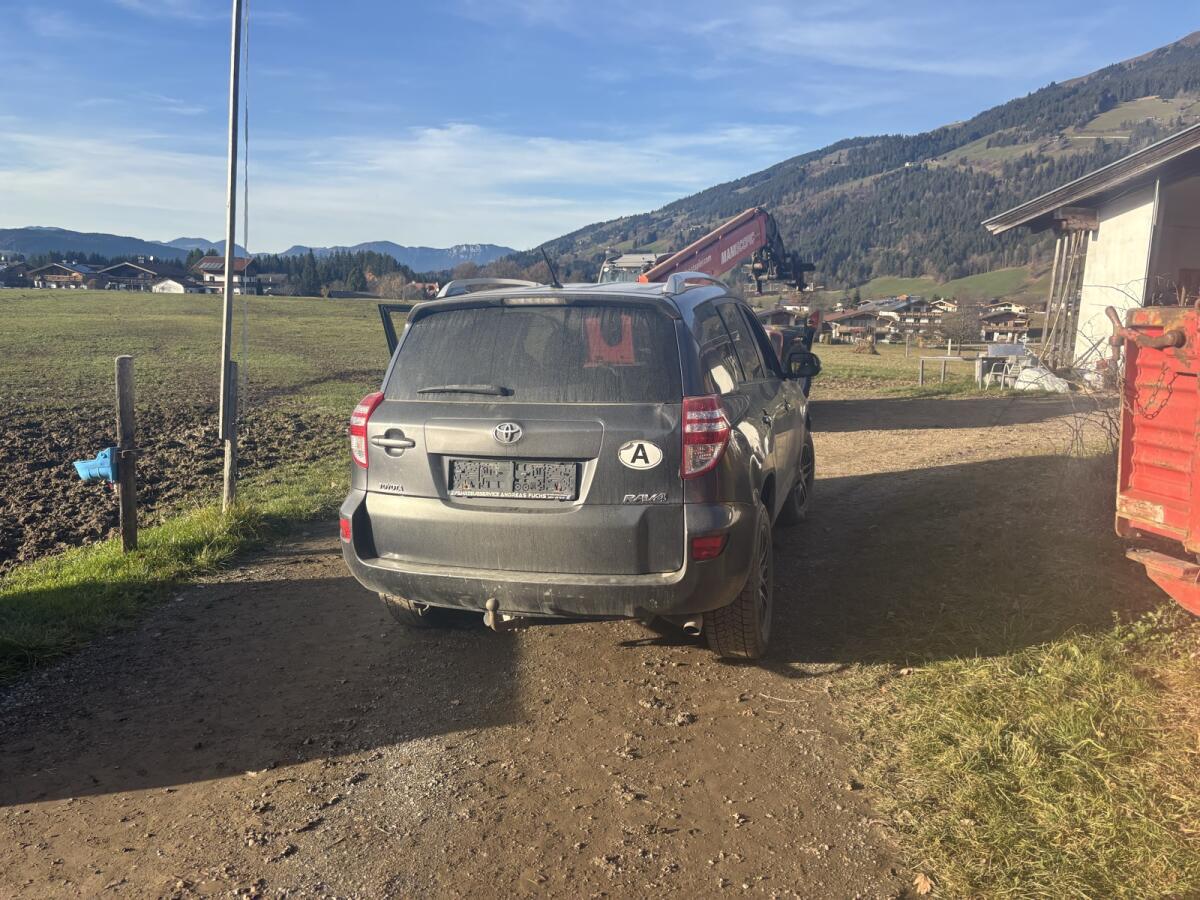 Toyota RAV 4 Pickerl Neu 3