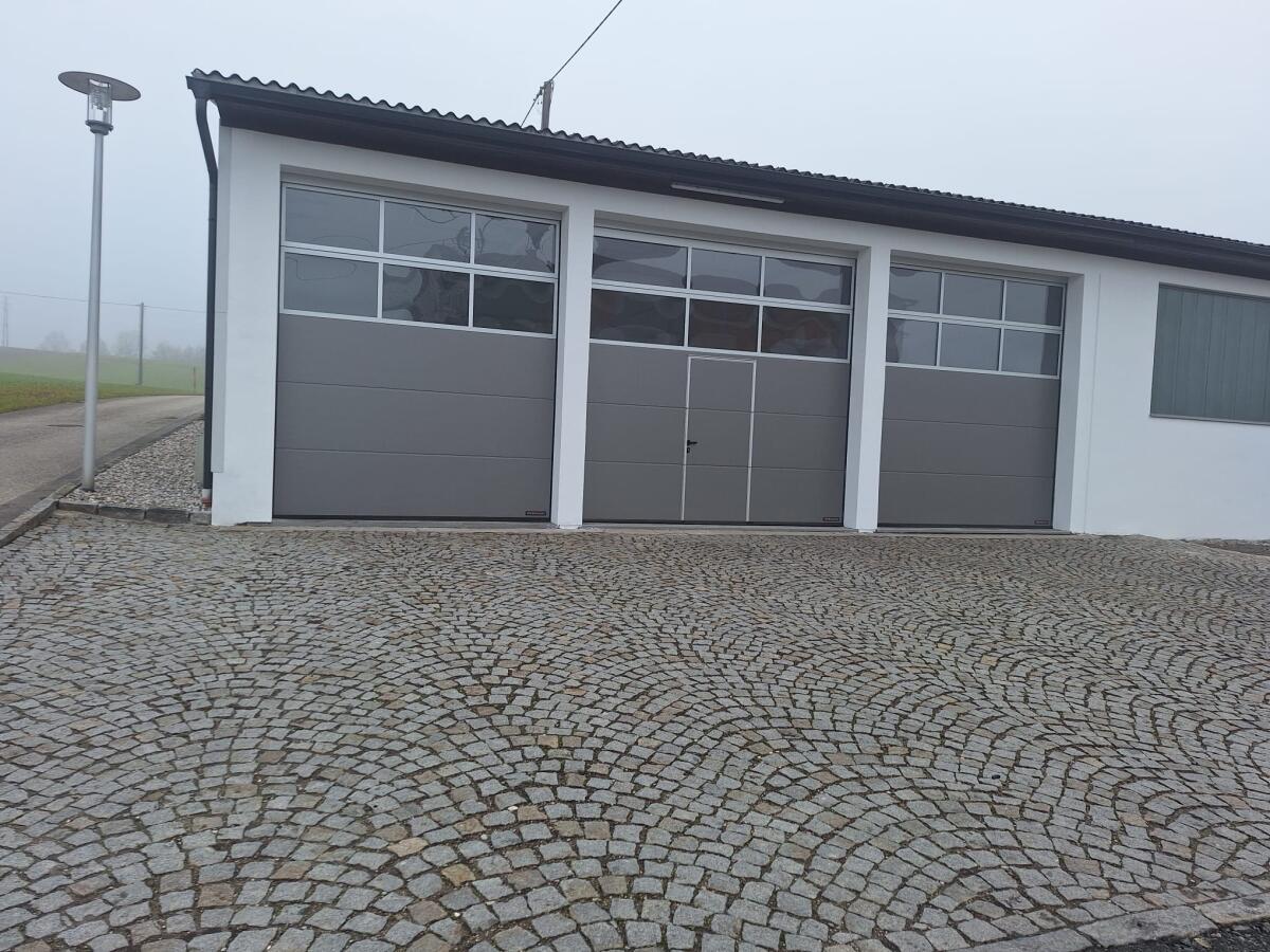 Garagen, Freifläche, Abstellplätze zu vermieten 1