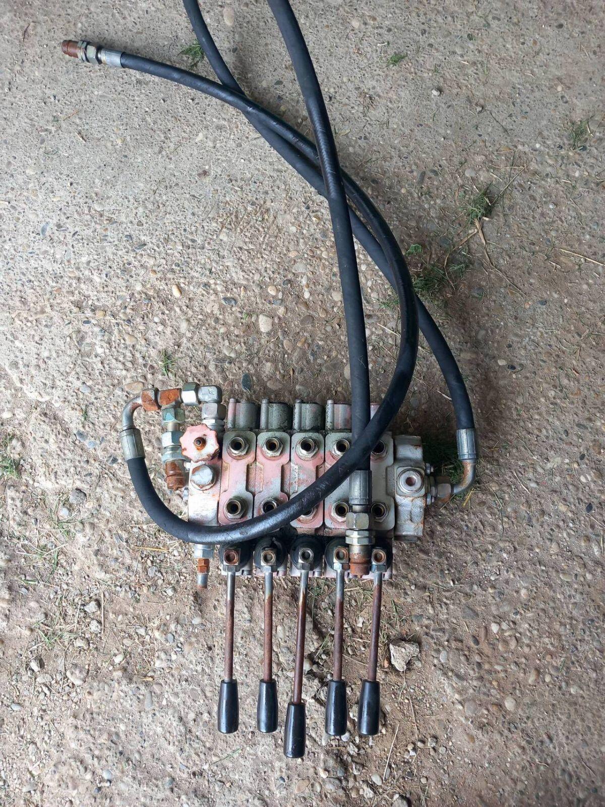 Hydraulikzylinder und Steuerblock 1