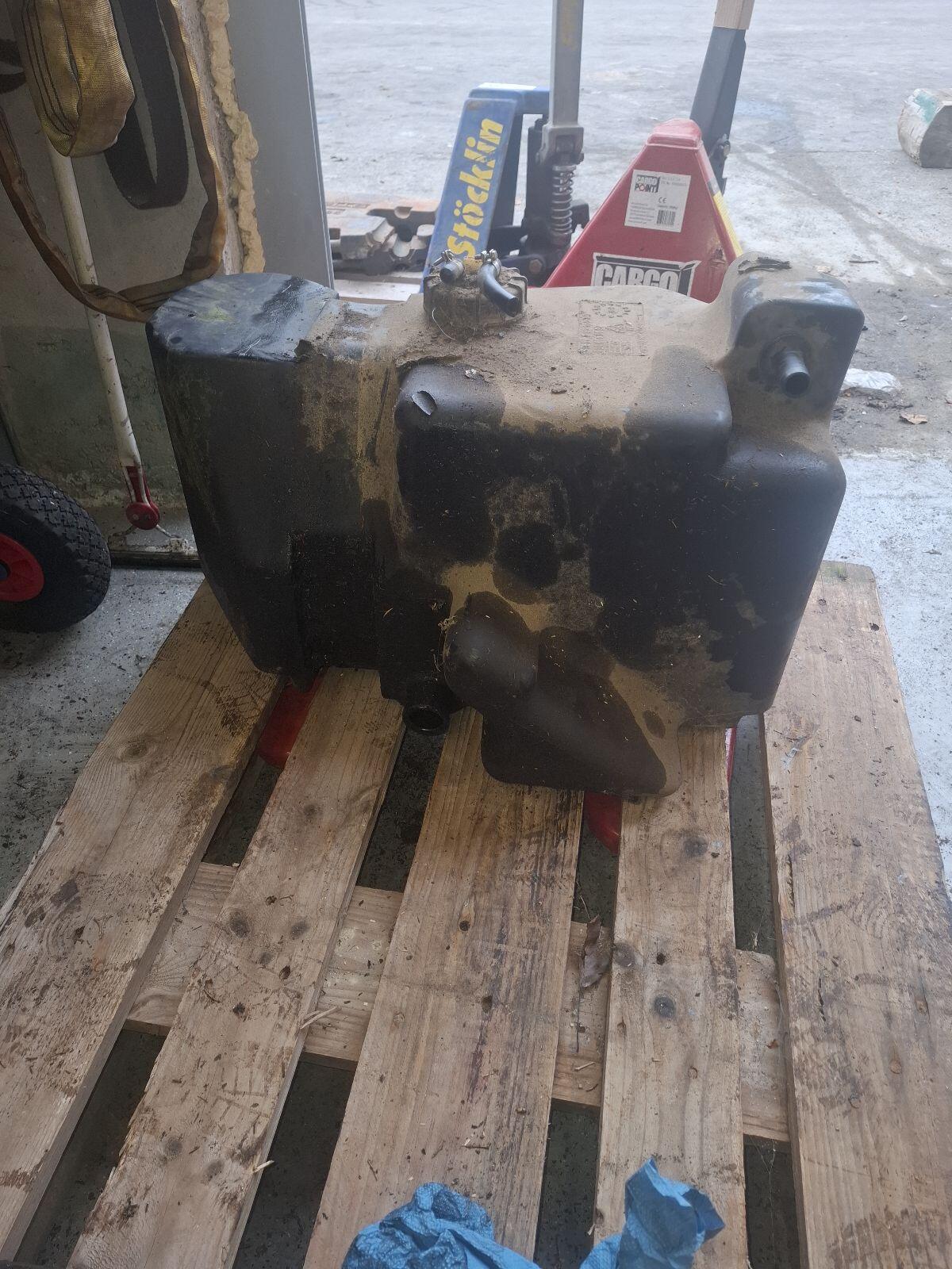 Dieseltank 9000 Steyr 1