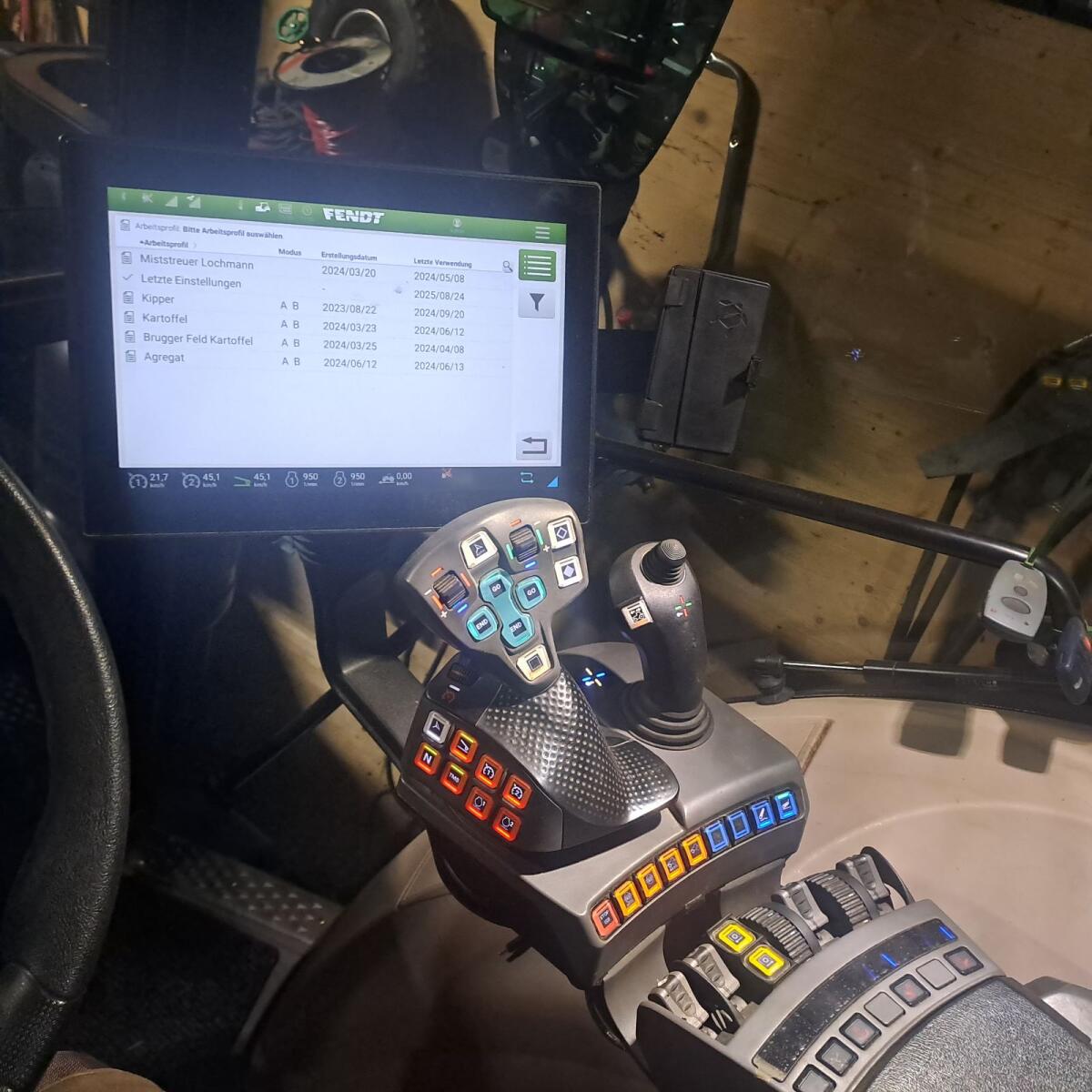 Fendt 211 Profi Plus, 2023 2