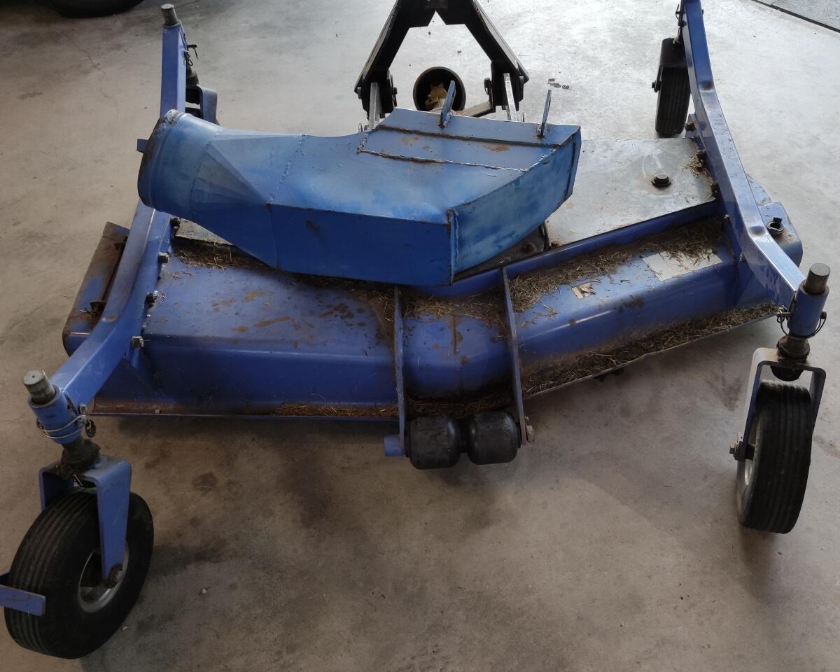 ISEKI Mähwerk + Laubsauger 3