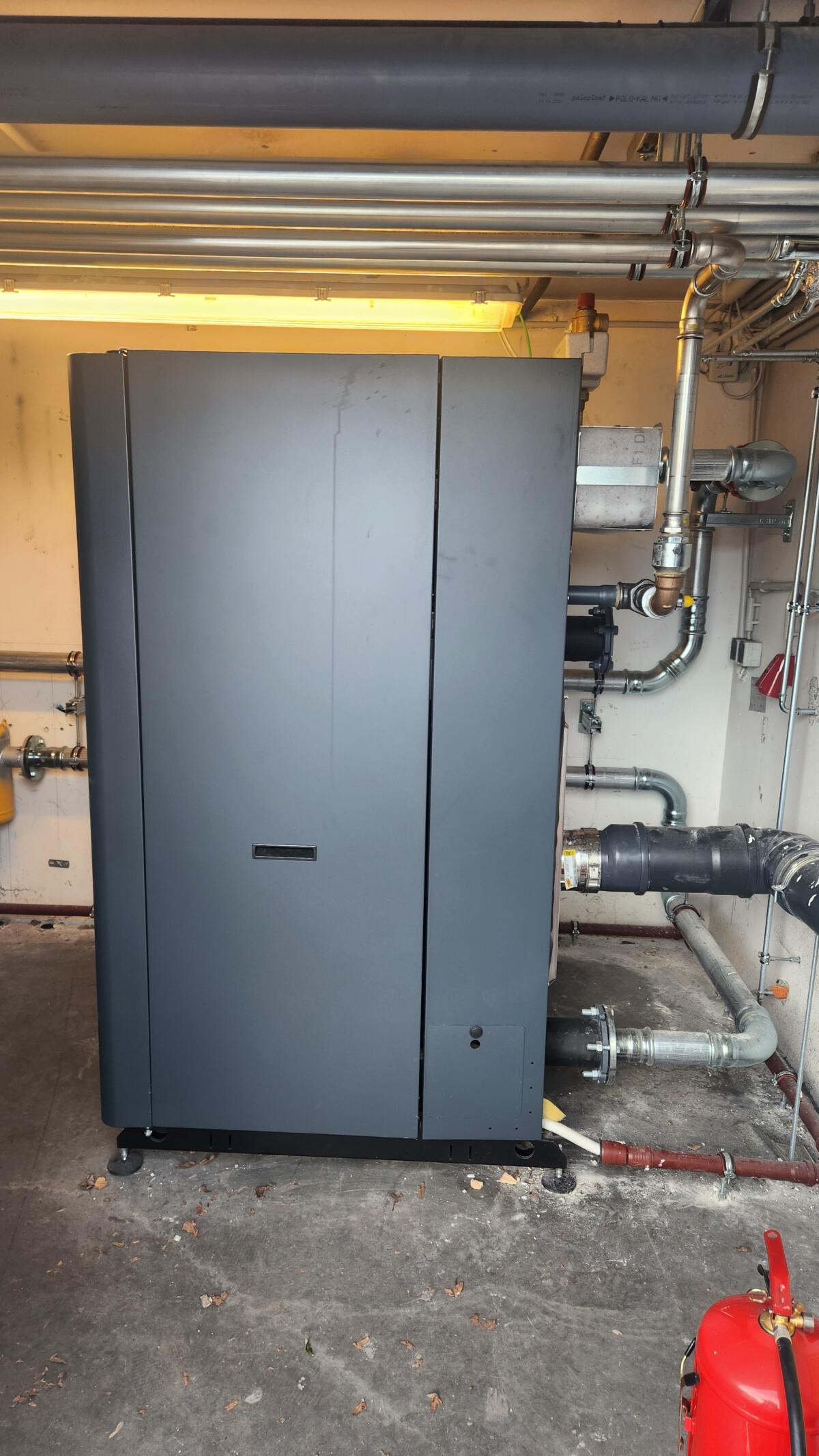 Bösch Industrieheizung neuwertig gegen Gebot 2