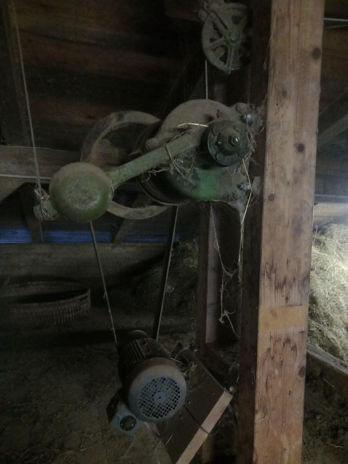 Heuaufzug Marke Alfa 3