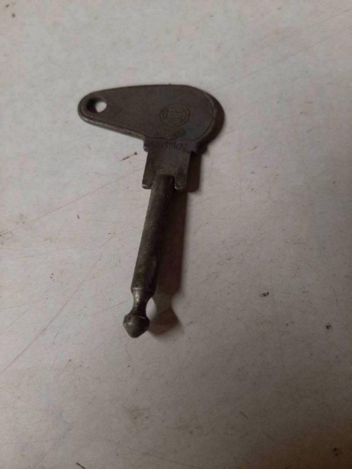 Bosch Zündschlüssel 2