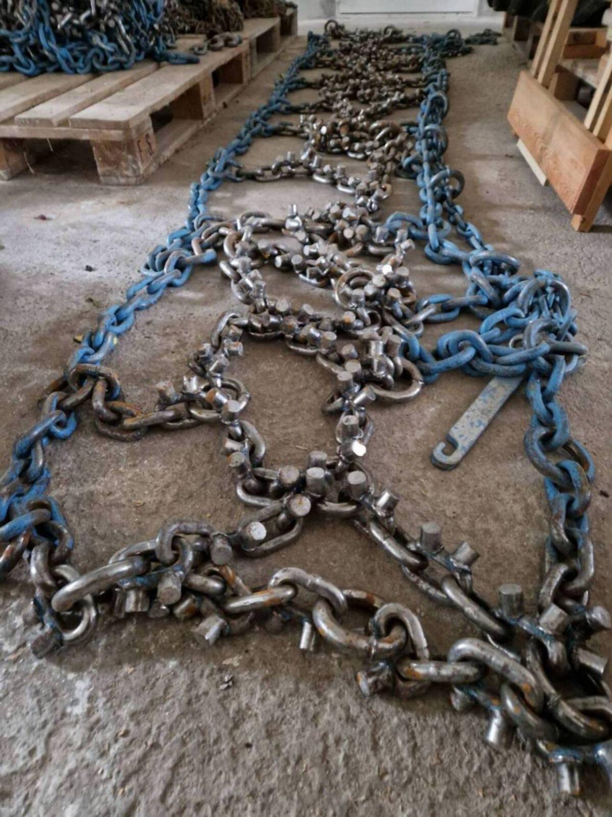 Pewag Forstgrip, Stachelketten mit Spannkette 1