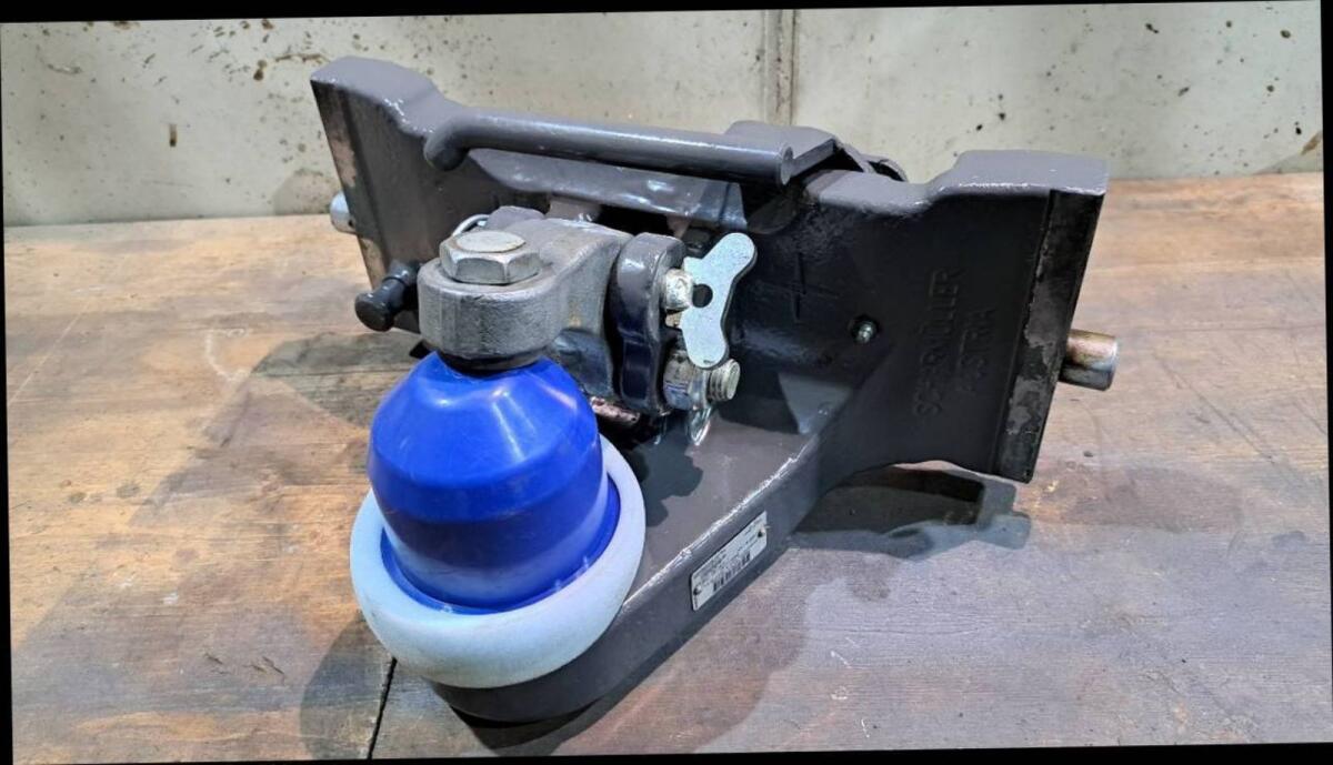 Scharmüller Kugelkopfkupplung K80 für Fendt 716 718 720 722 1