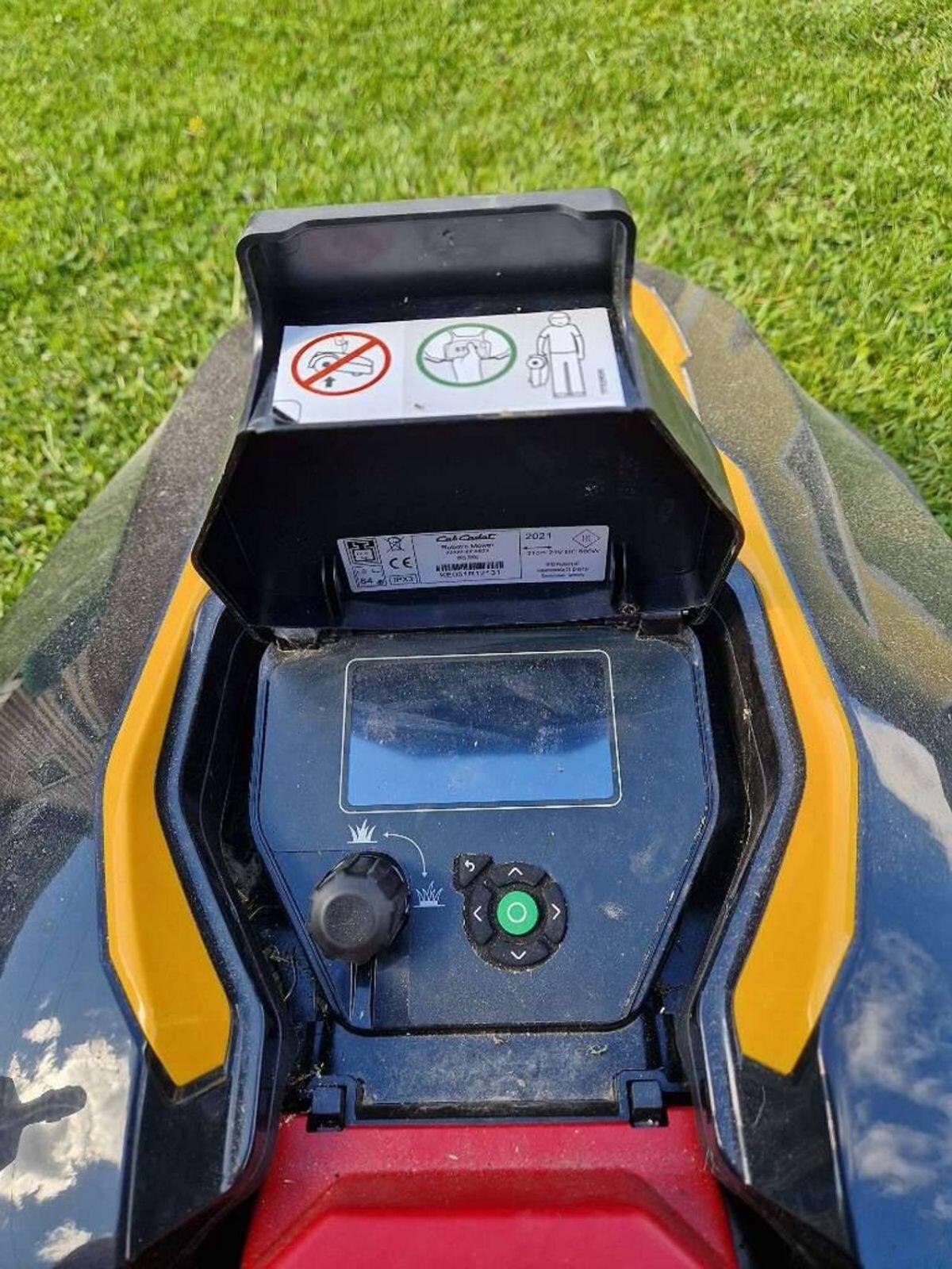 Cub Cadet XR5 2000 3