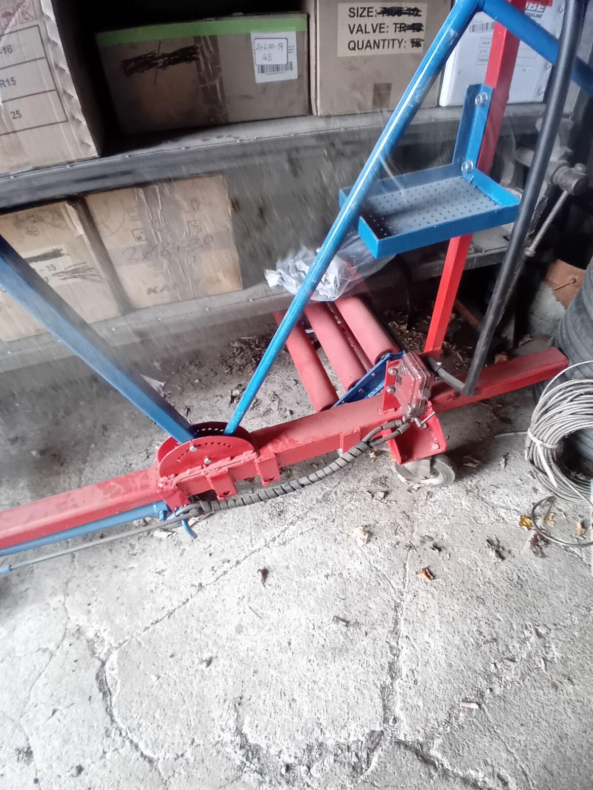 Traktorreifen Montagewagen 3