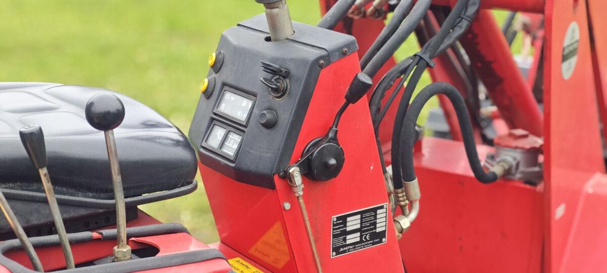 Hoflader Schäffer 221S, Bj. 2006, 1.867 Bstd., Radlader 3