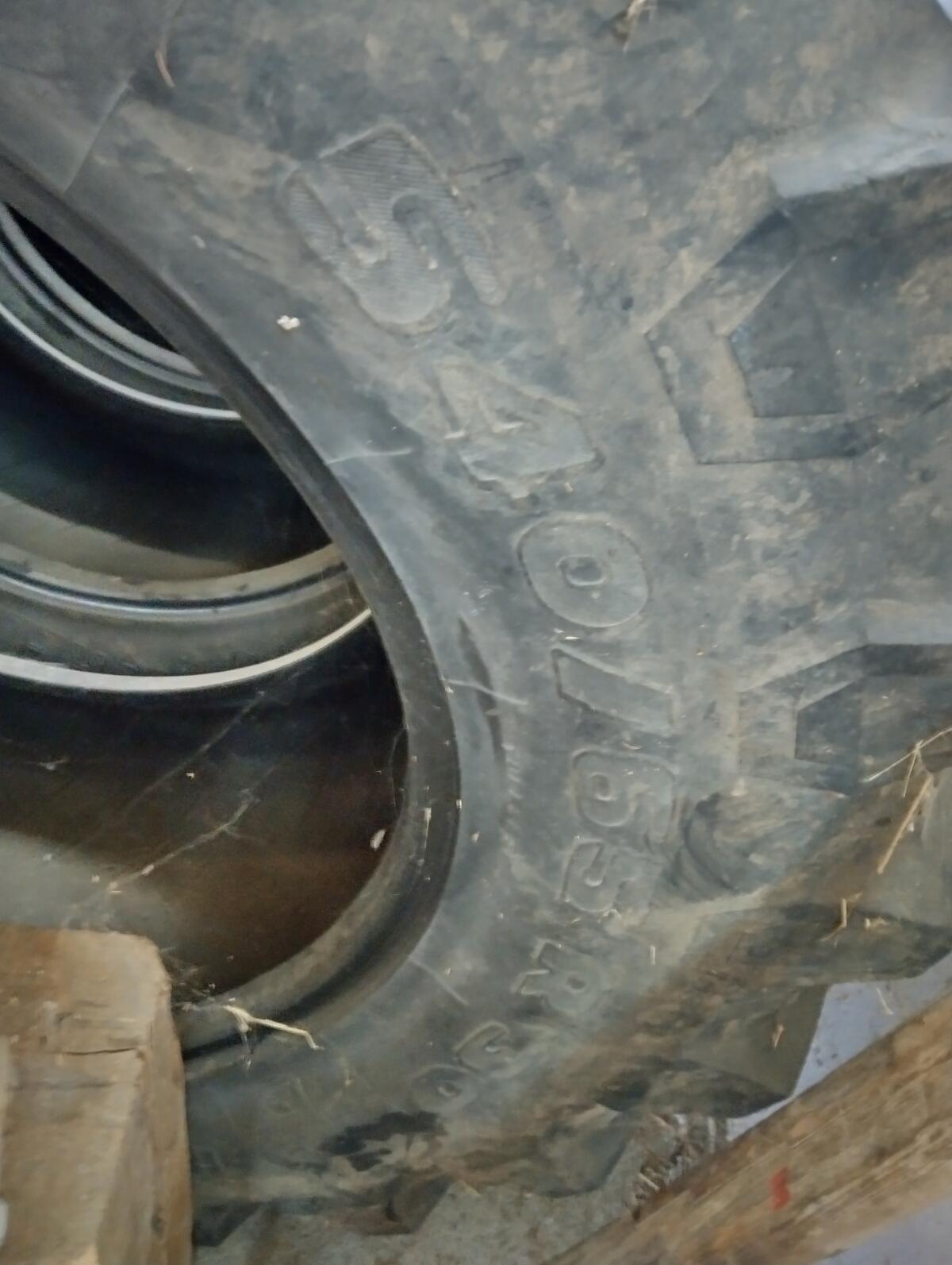 Verkaufe 4x 540/65 R30 3