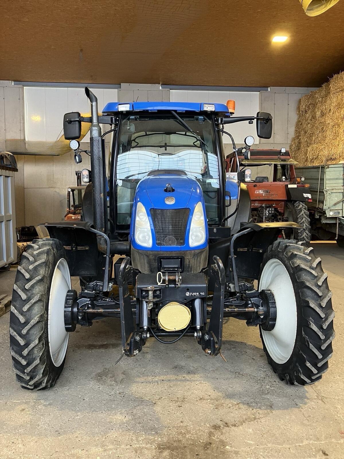 Pflegeräder New Holland Steyr Case 2