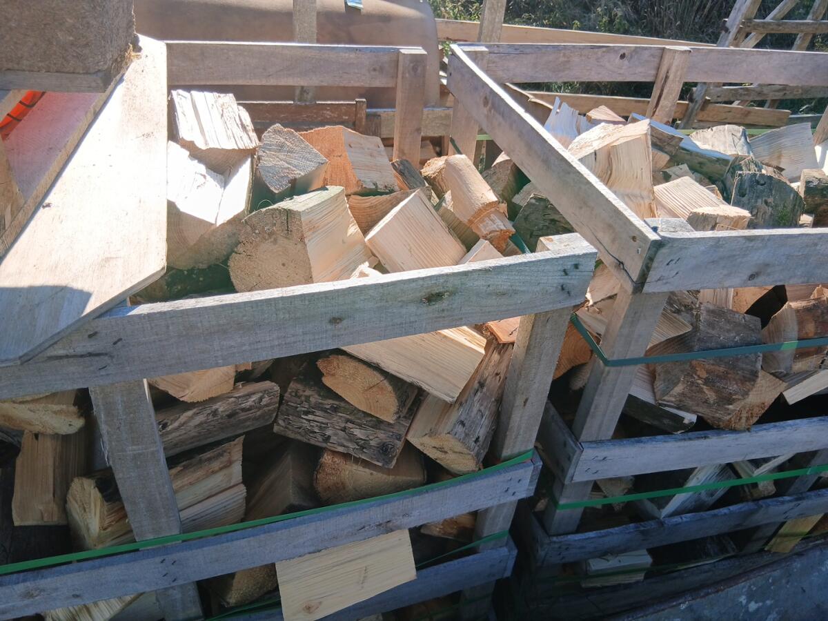 Brennholz für Kamin 1
