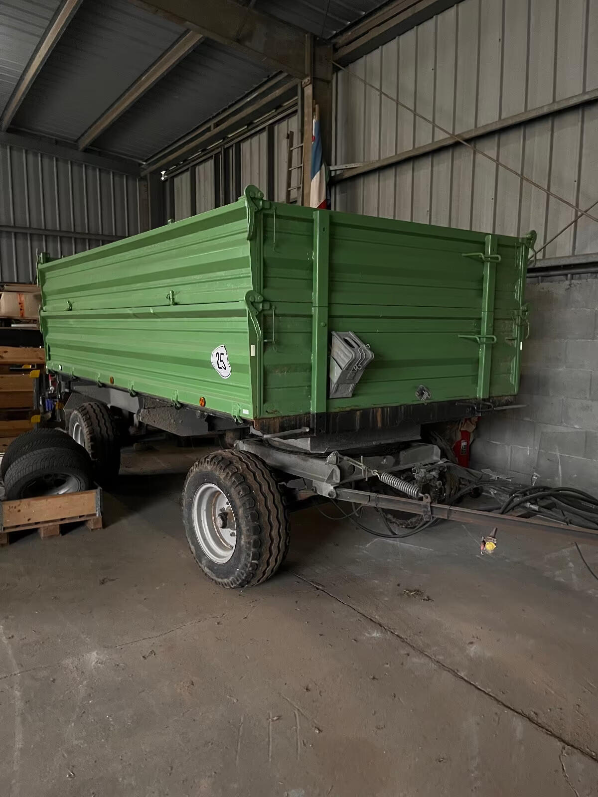 10 t Mengele MZDK 10 S Dreiseitenkipper 1