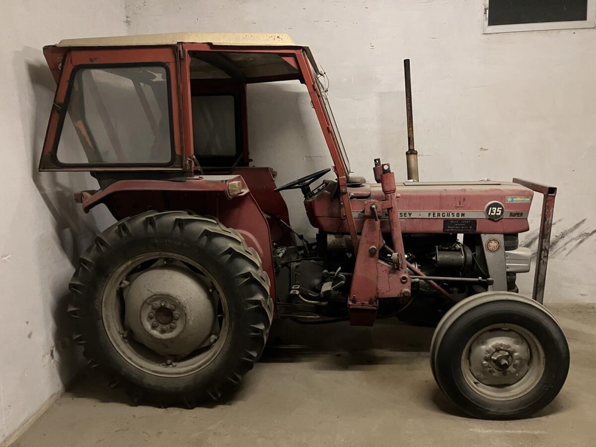 Massey Ferguson MF 135 1