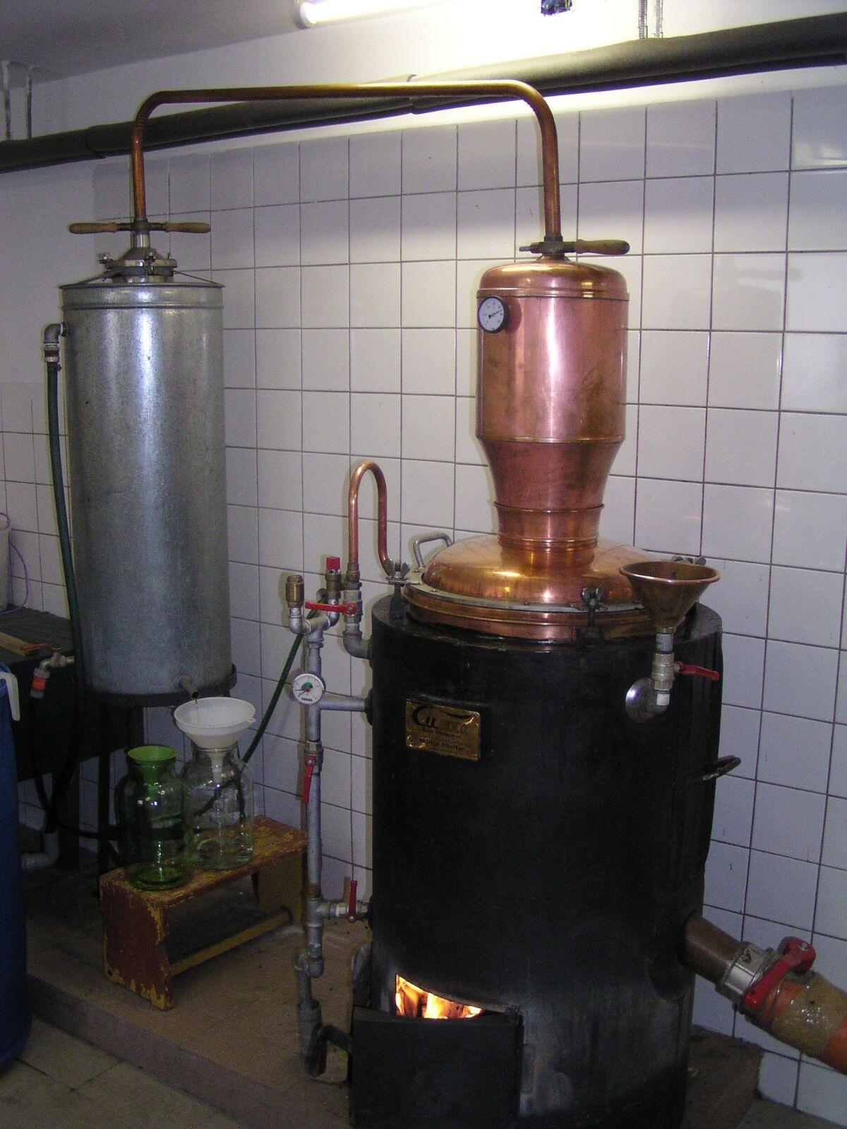 Schnapsbrennerei 1
