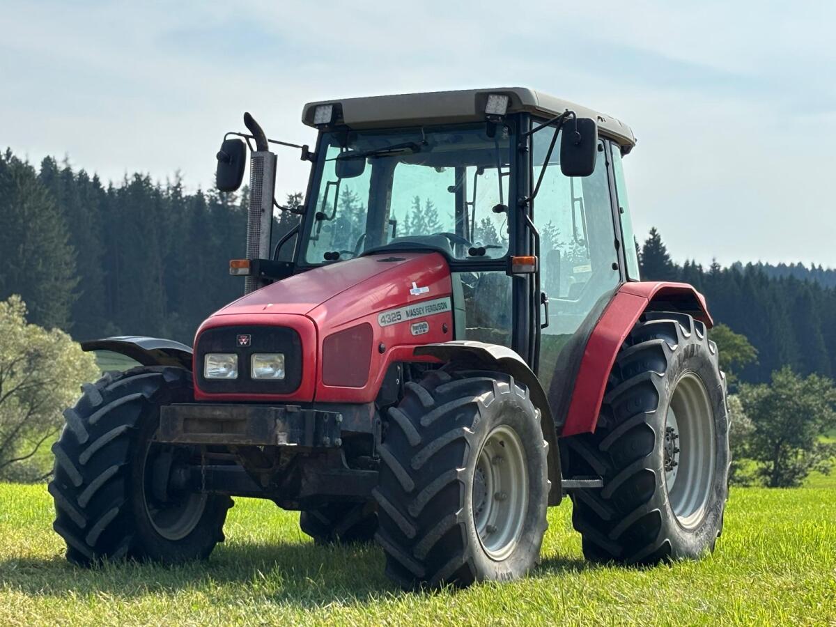 Massey Ferguson 4325 1