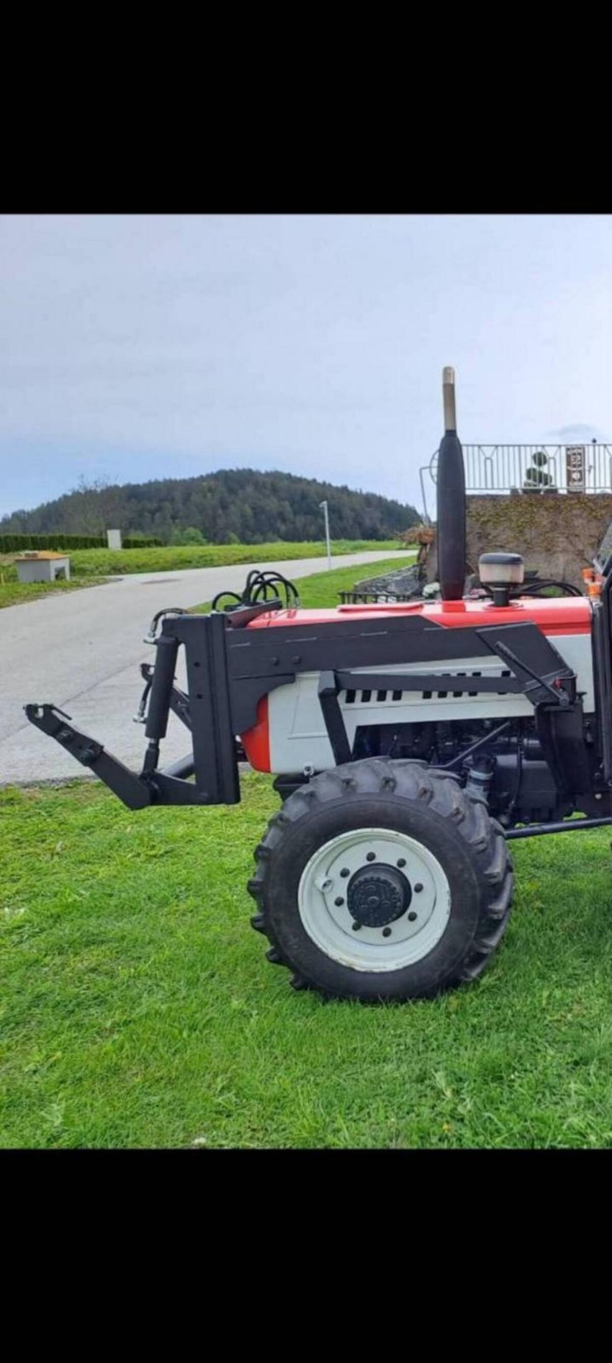 Hauer Oberrahmen Fronthydraulik 1