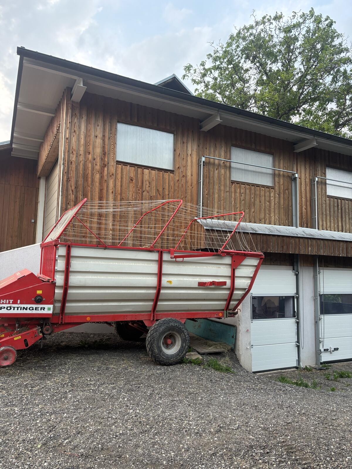 Pöttinger Hit 1 Ladewagen 2