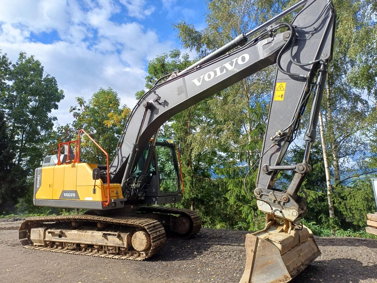 Kettenbagger Volvo EC220EN 2