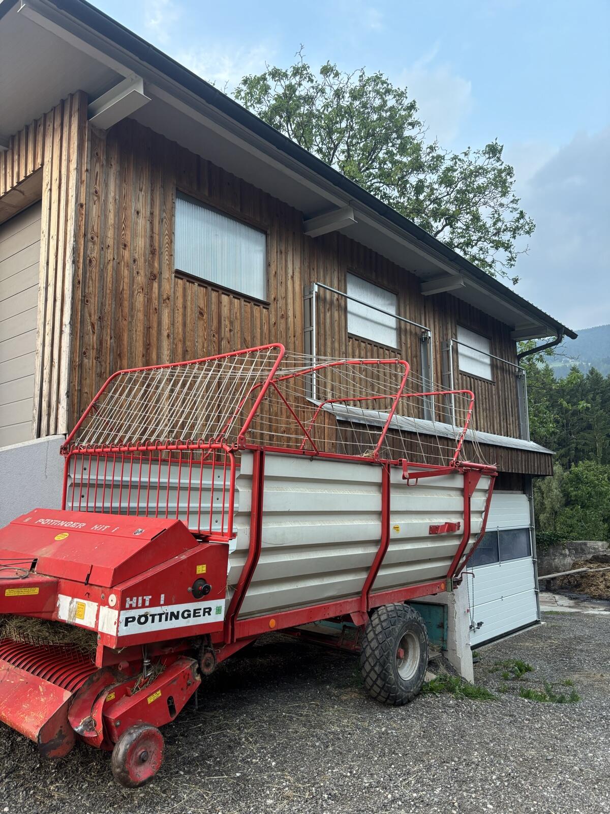 Pöttinger Hit 1 Ladewagen 1